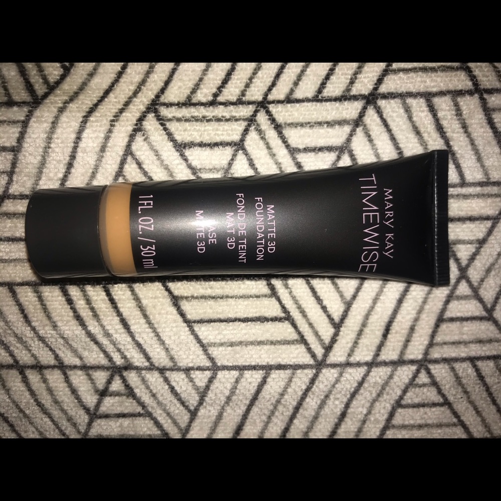 Marykay Timewise matte 3D foundation